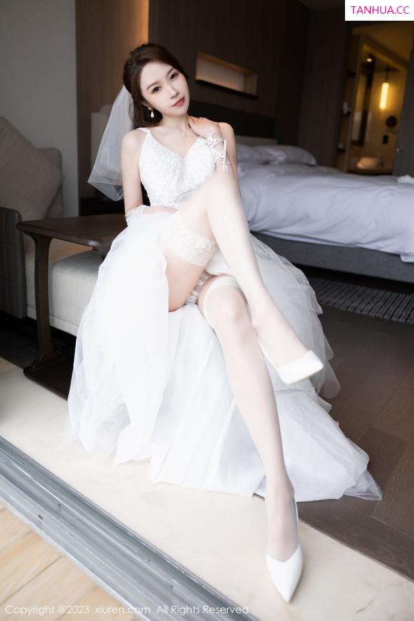 梦心玥  [XiuRen]高清写真图 2023.01.11 No.6120 梦心玥 海滩场景第12张图片
